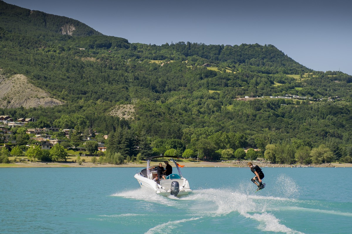 Vedette Sport Wakeboard saut