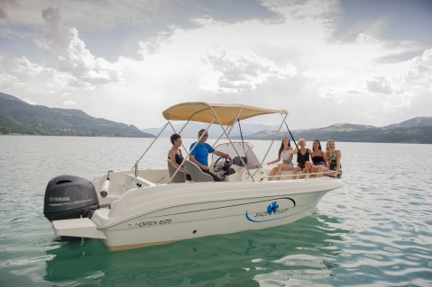 Aqua Detente Pros - Location Bateau Avec / Sans Permis Savines