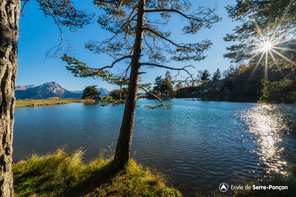 Lac De Saint Apollinaire Hautes Alpesalpes Du Sud Envie